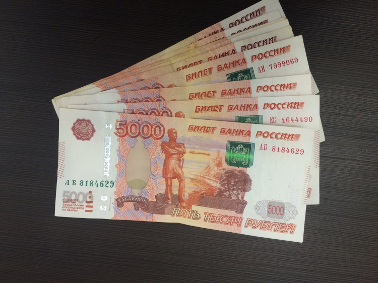 Как заработать 100 рублей в день