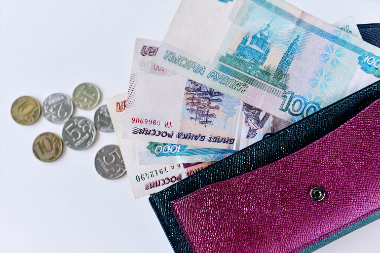 Заработать тысячу рублей сейчас без вложений на сайтах